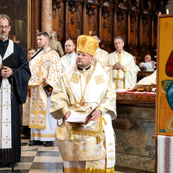 Priesterweihe Byzantinischer Ritus im Stephansdom / Erzdiözese Wien/ Schönlaub