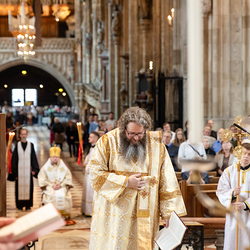 Priesterweihe Byzantinischer Ritus im Stephansdom / Erzdiözese Wien/ Schönlaub