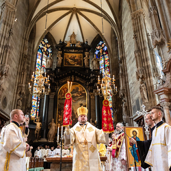 Priesterweihe Byzantinischer Ritus im Stephansdom / Erzdiözese Wien/ Schönlaub